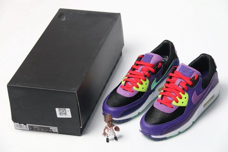 NIKE AIR MAX 90 QS
