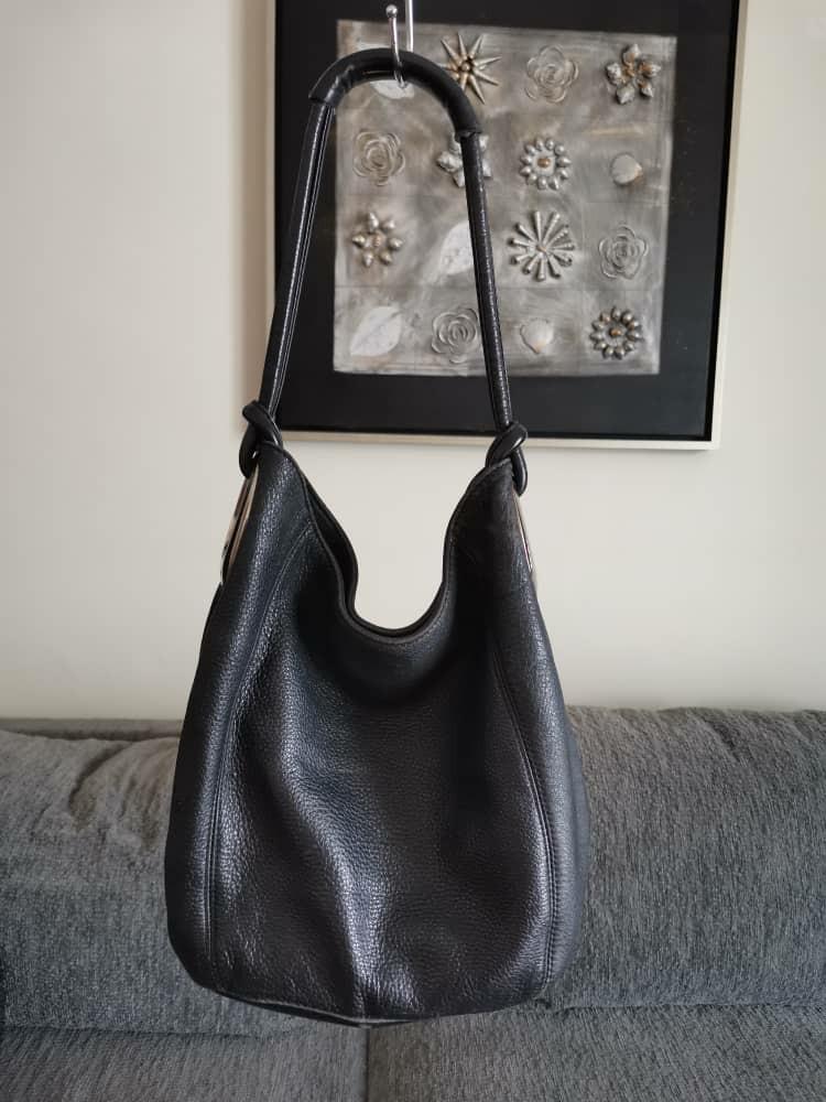 Preloved Oroton Medium Sized Kiera Hobo in Black
