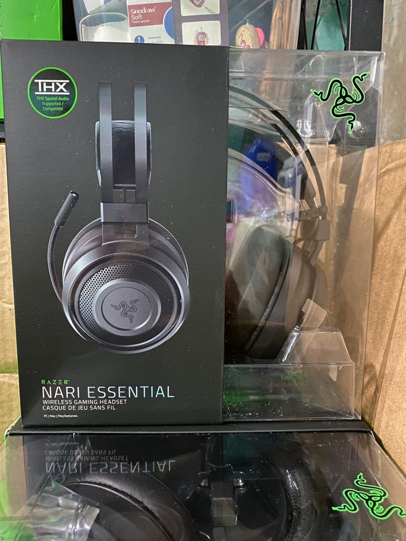 razer nari essential box