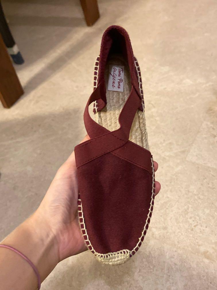 Spanish brand (Toni Pons) maroon Women's Footwear, Flats on Carousell