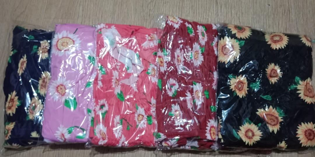 Sunflower Dress (Category: Dresses) located in Manila. Submitted by ishrose (Listing ID 1063888687, Image 3). Description: Soft and Comfy!.