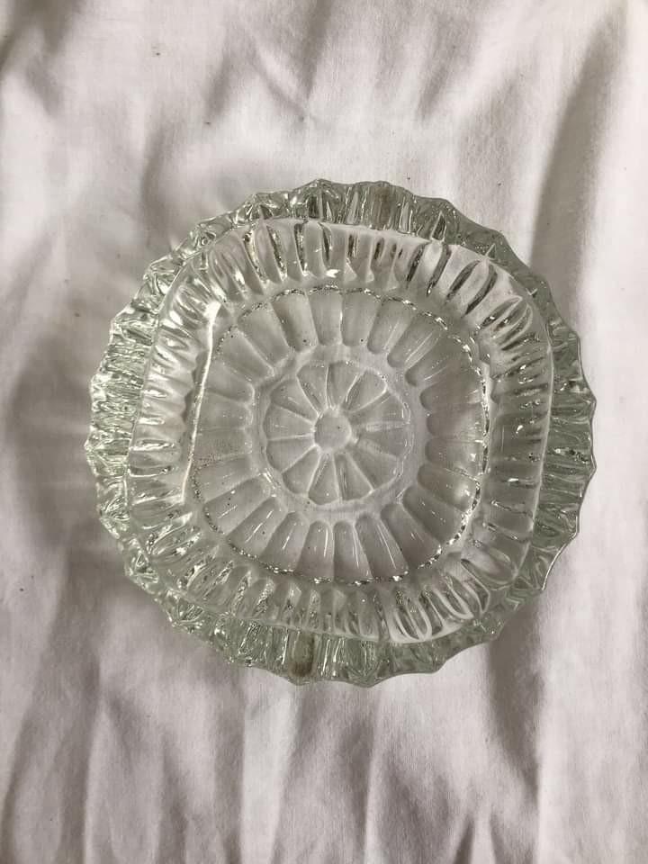 Glass Plate Display, Everything Else, Others on Carousell