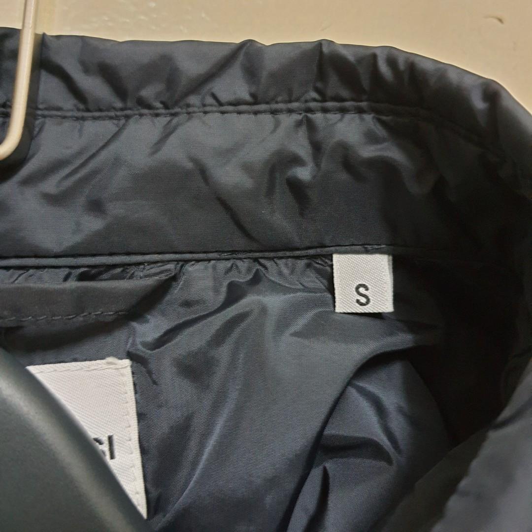 Aspesi 'Marvin' Trim Fit Tech Shirt Jacket (Category: Coats, Jackets and Outerwear) located in Caloocan City. Submitted by jed_ds (Listing ID 1060141789, Image 3). Description: Italian sportswear brand Aspesi's lightweight navy shirt jacket (model name Marvin) with insulated padding (Thermore technology) Size on tag: S (fits european small) Measurements Chest - 20.5in Shoulders - 17in Sleeve length - 25.5in Length (from collar) - 27in Made in Mol