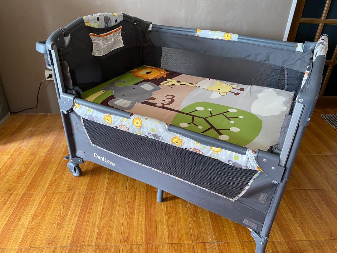 Danilove baby cot store