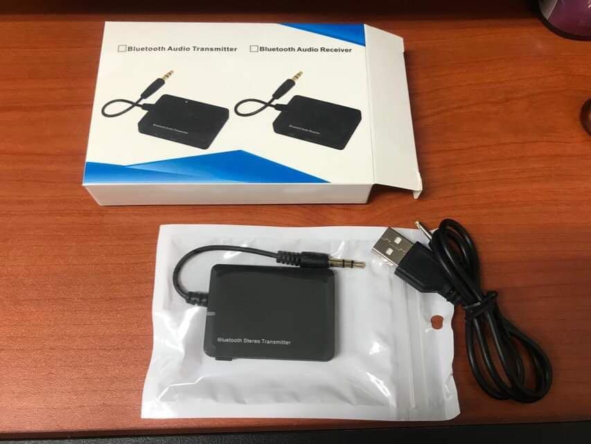 Bluetooth Audio Receiver/Transmitter (Category: Soundbars, Speakers & Amplifiers) located in Cebu City. Submitted by annahst (Listing ID 1060156575, Image 1). Description: Brand new, bought December 20 RFS: The TV I bought it for had bluetooth all along.