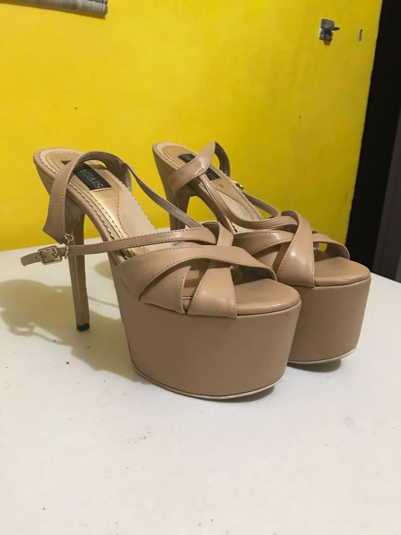 Bragais Pageant Heels Women s Fashion Footwear Heels on Carousell