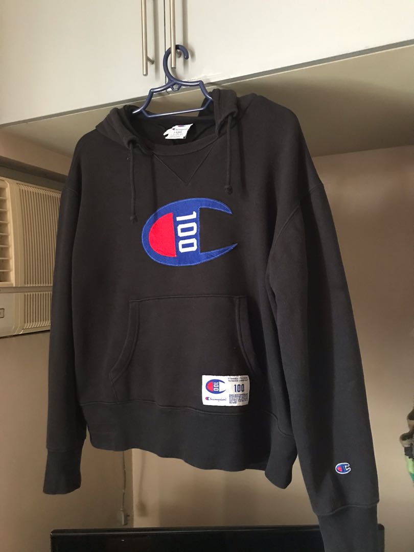 Champion sweater hotsell big logo nike