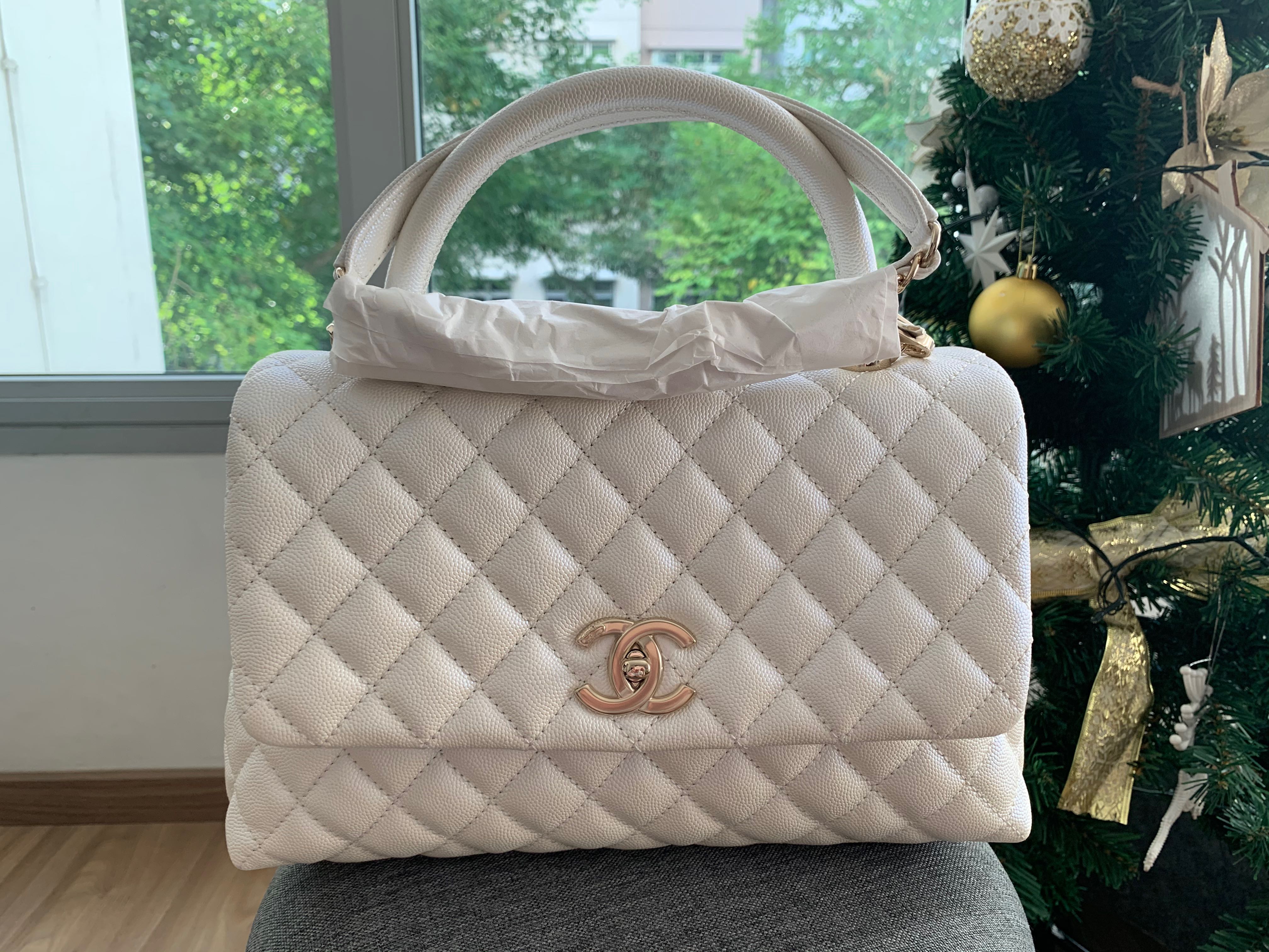 CHANEL Iridescent Caviar Quilted Extra Mini Coco Handle Flap White