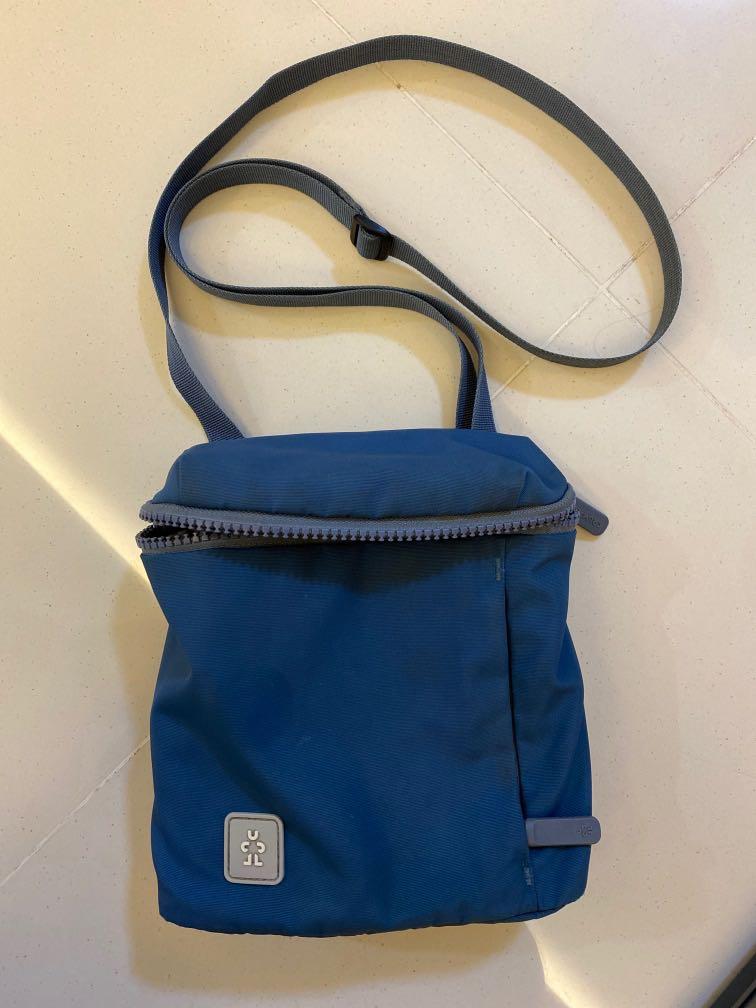 Crumpler minibyte sale sling pouch