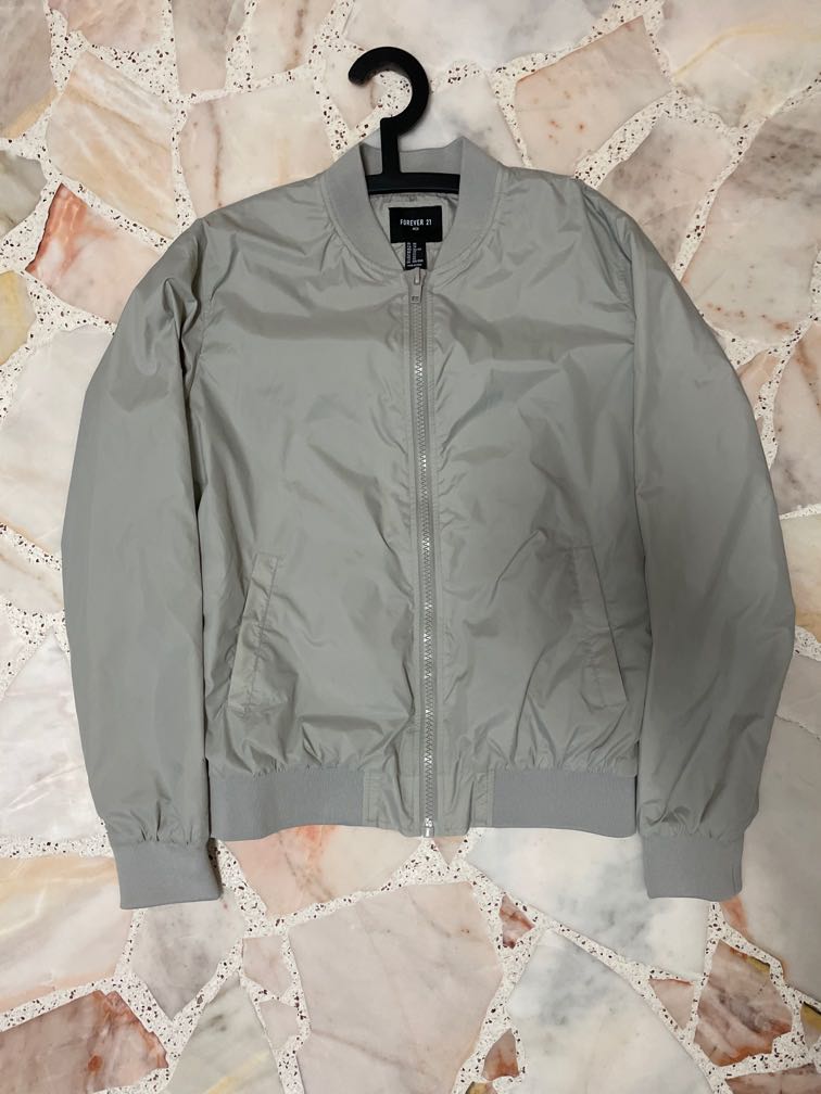 Forever 21 Men Bomber Jacket Men s Fashion Coats Jackets and Outerwear on Carousell