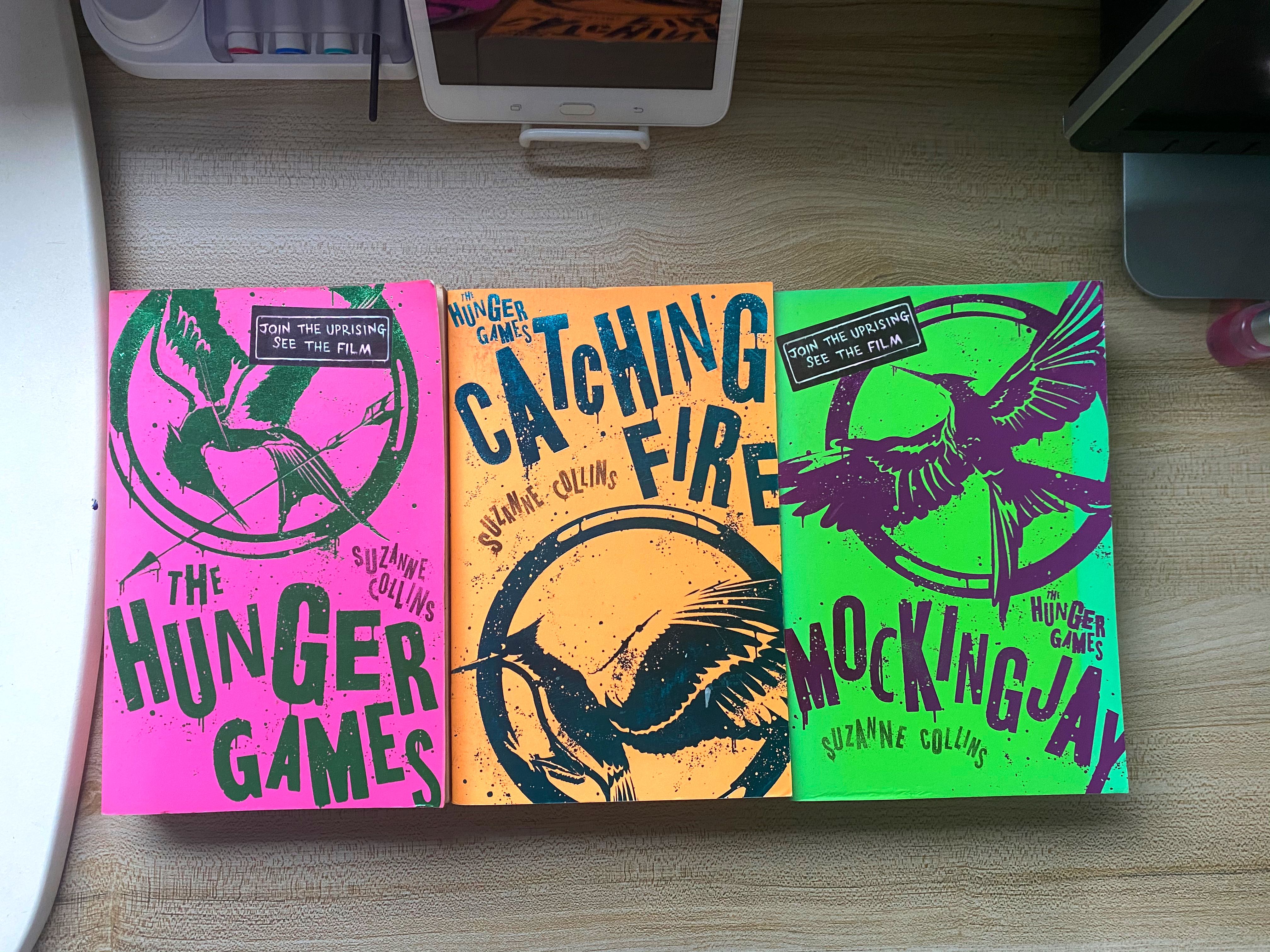 hunger-games-hobbies-toys-books-magazines-children-s-books-on