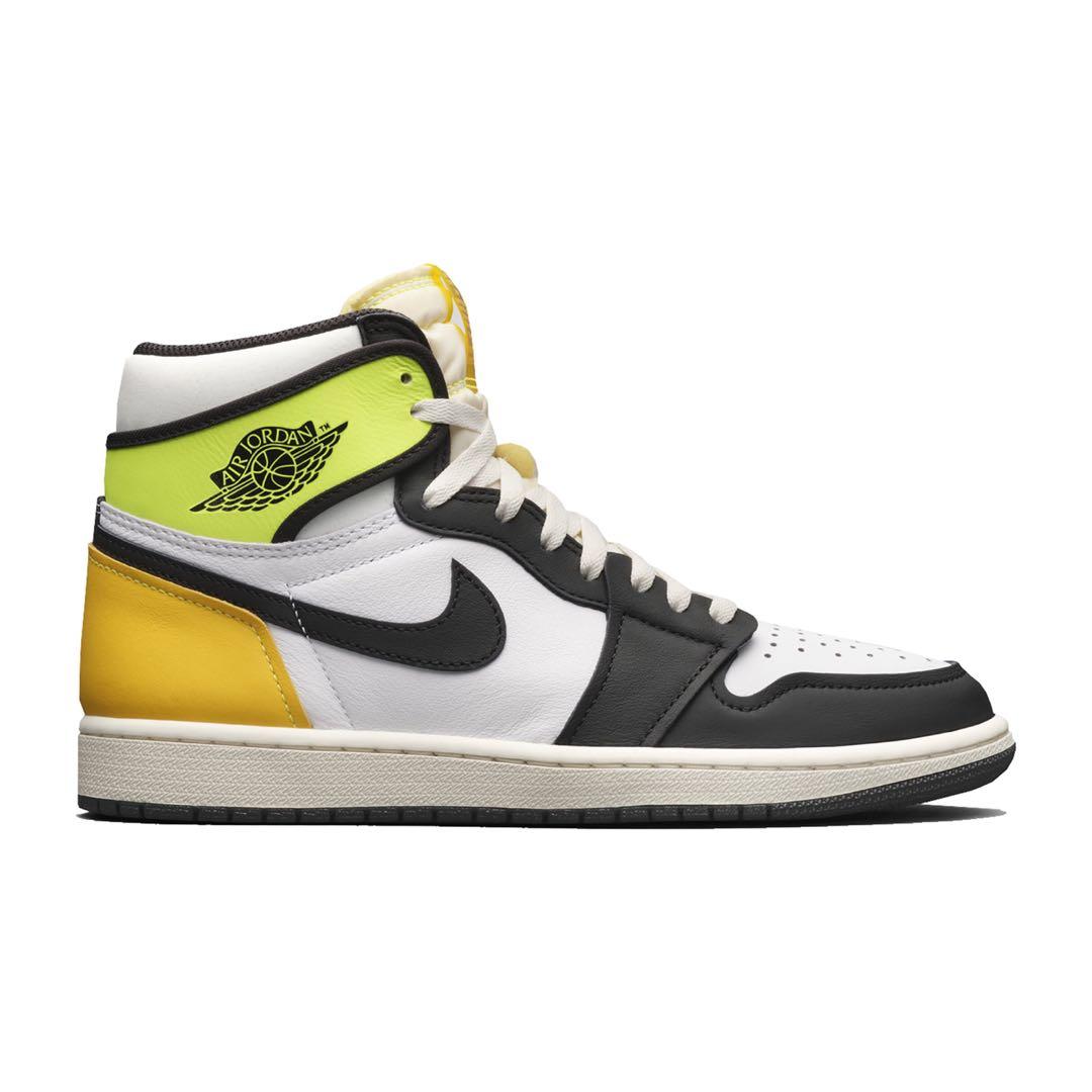 Jordan 1 Retro High 'White Black Volt University Gold', Men's Fashion,  Footwear, Sneakers on Carousell