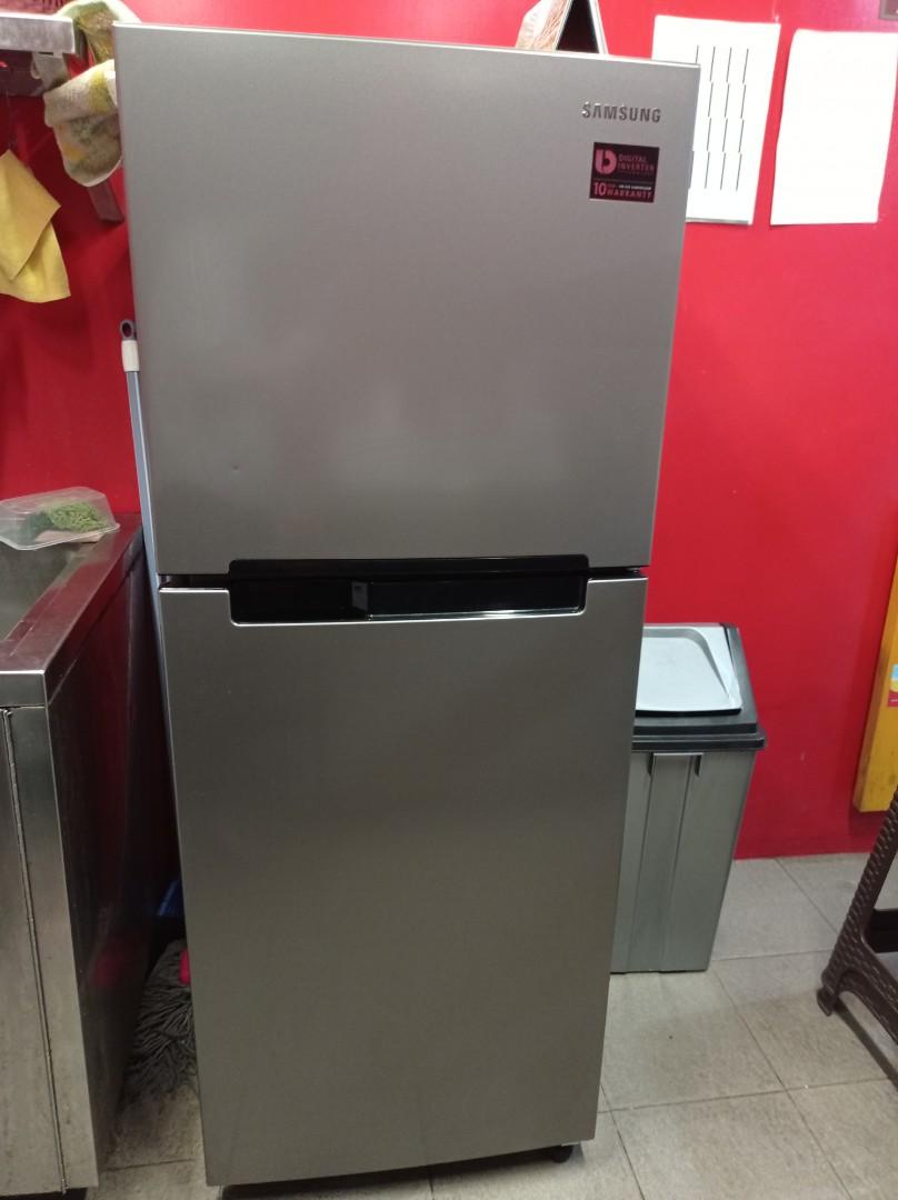Kulkas Samsung Digital Inverter 2 Pintu Elektronik Lainnya Di Carousell