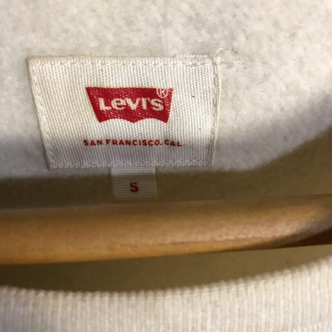 Levis made in pakistan sweatshirt, Men's Fashion, Tops & Sets, Tshirts &  Polo Shirts on Carousell