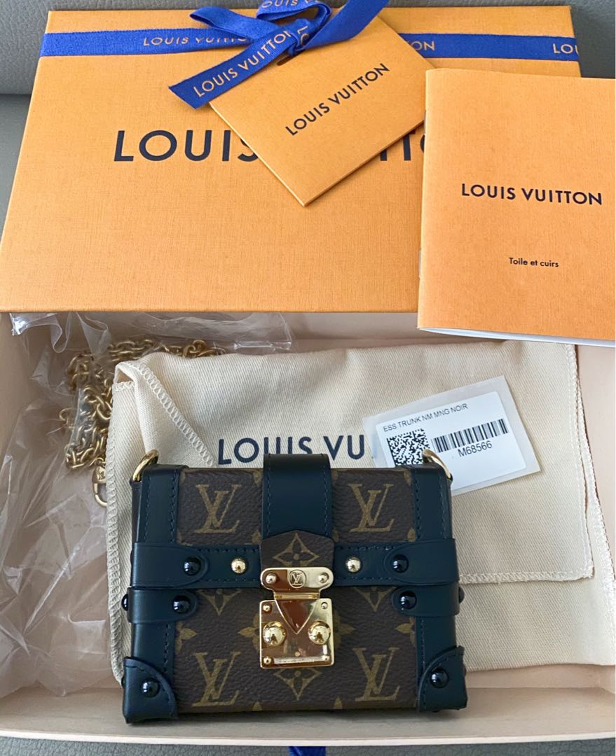 LOUIS VUITTON Monogram Essential Trunk Shoulder Bag M68566