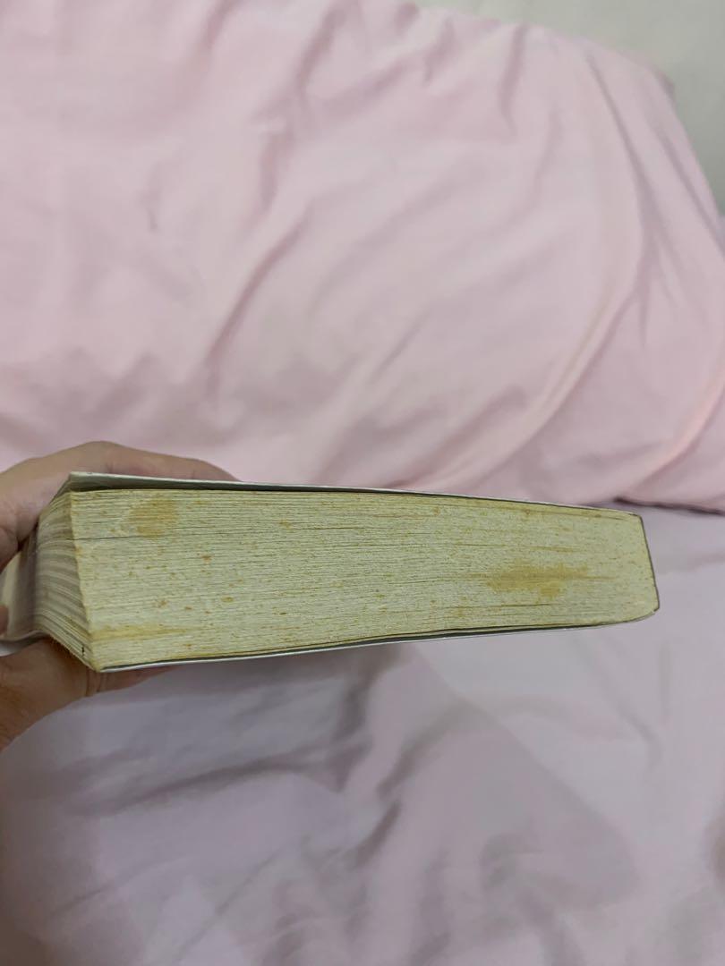 Maybe Someday - Colleen Hoover (Category: Storybooks) located in Quezon City. Submitted by tonscollection (Listing ID 1059950502, Image 2). Description: Used May brown spot sa gilid Wrapped in plastic cover Rfs: Decluttering.