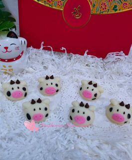 (Category: ) located in . Submitted by jacqliciousbakehouse (Listing ID 1060158481, Image 1). Description: .