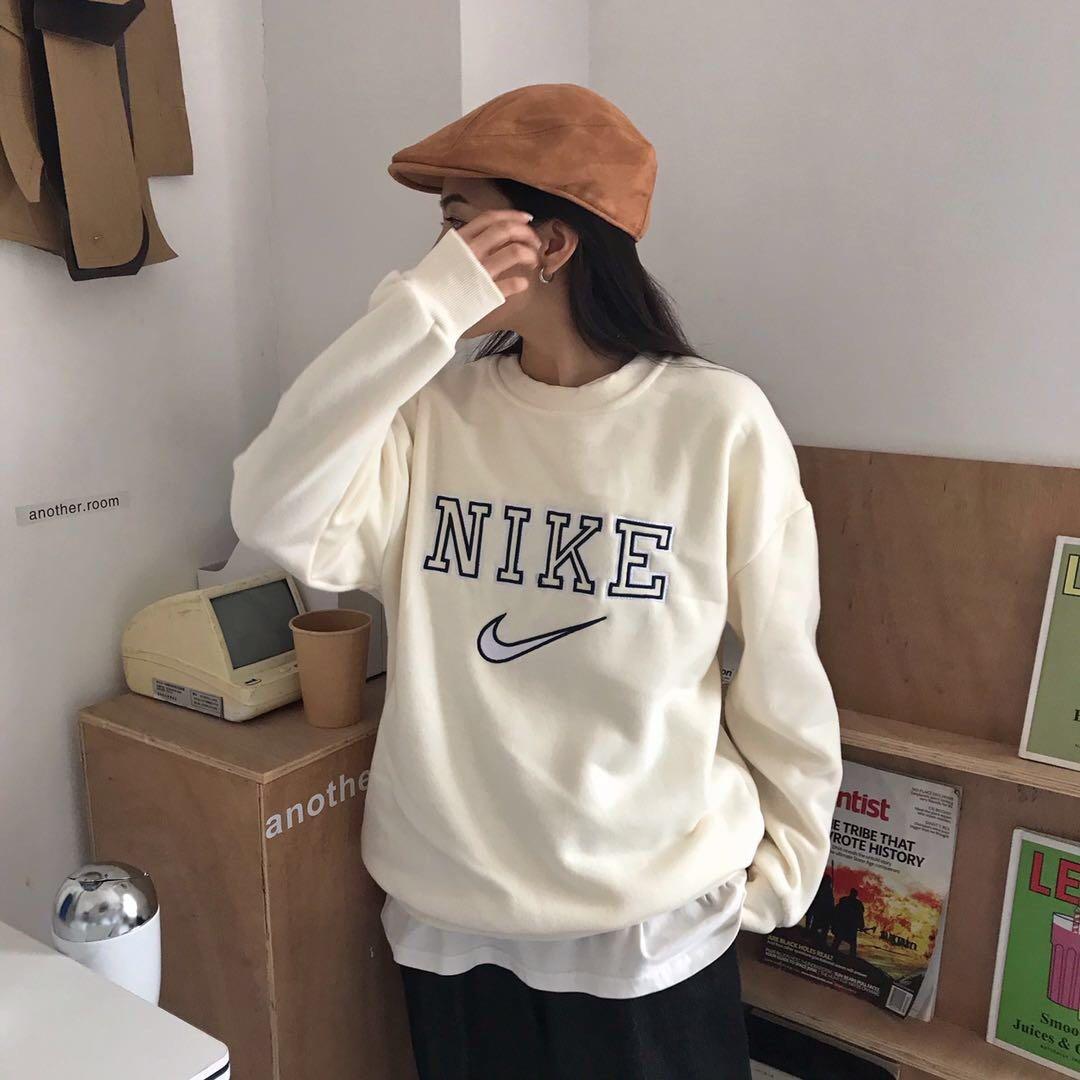1063 Nike Spellout Vintage Pullover Sweater Cream White Blue Sweatshirt Retro Spell Out Women s Fashion Tops Other Tops on Carousell