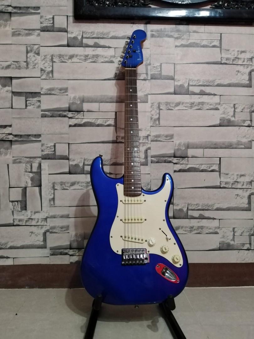 Photogenic st180 MBL electric Guitar, Hobbies & Toys, Music