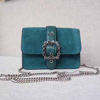 (Category: ) located in . Submitted by tasha_collections (Listing ID 1060026831, Image 1). Description: .