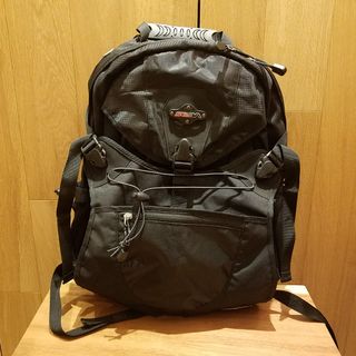 （分類：）位於 。 由 bl.guitar 提交（商品編號 1060011082，圖片 1）。簡介： 。