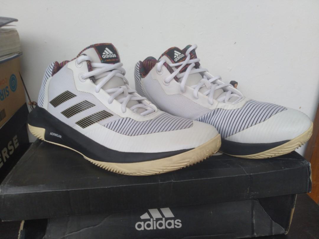Sepatu basket deals adidas terbaru original