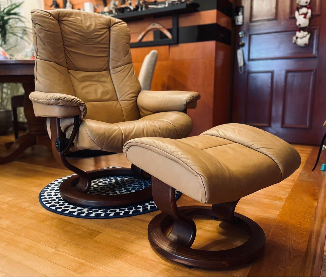 Stressless Recliner Lounge Chair and Ottoman by EKORNES MADE IN NORWAY GOOD CONDITION