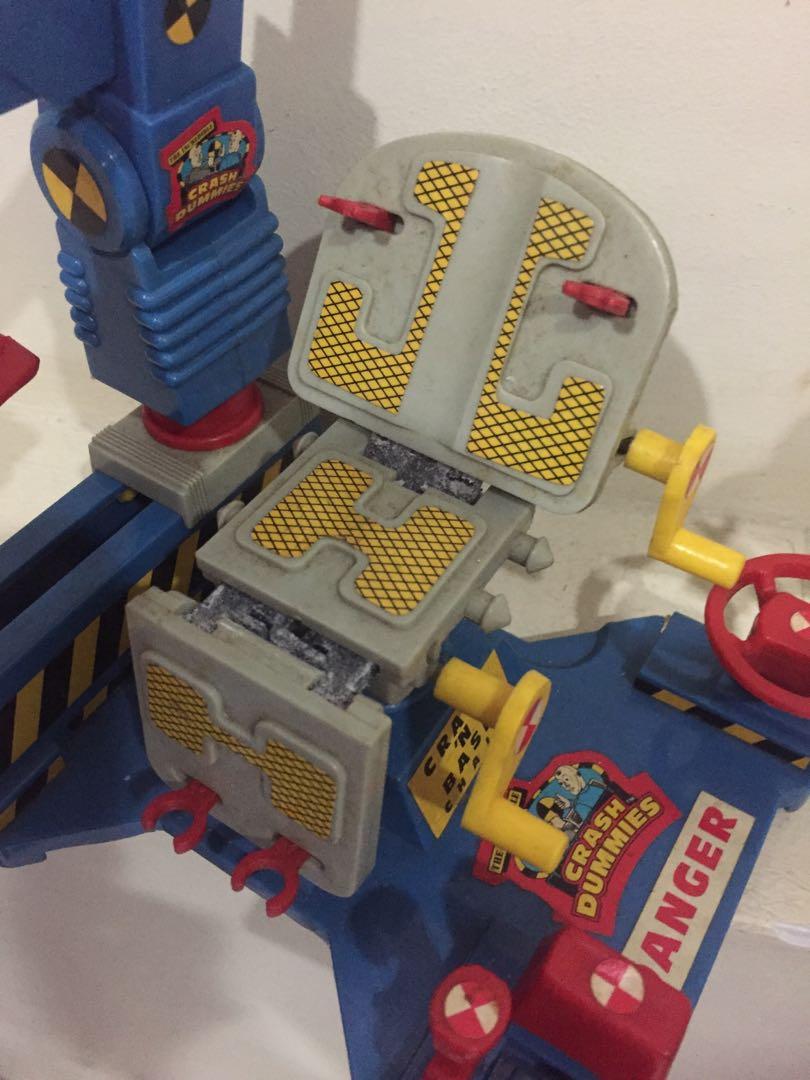 The incredible Crash Test Dummies Crash N Bash Chair w Slick, Hobbies