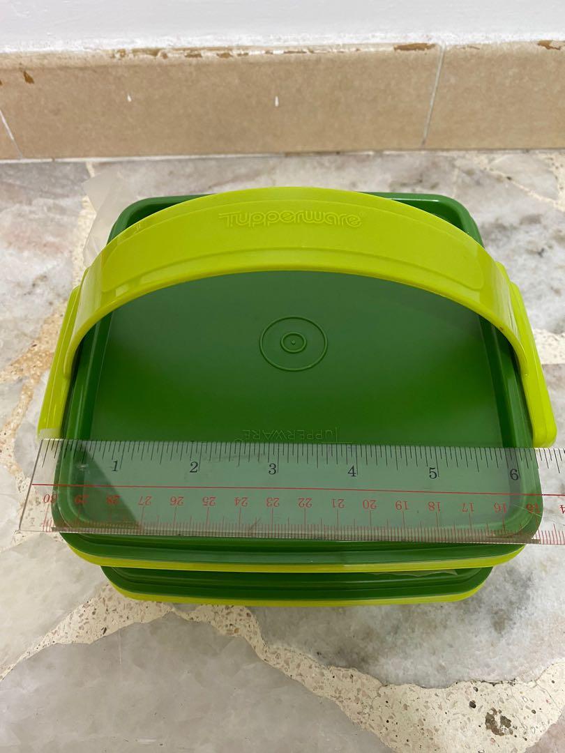 Tupperware lunch box (2 tier), Furniture & Home Living, Kitchenware ...