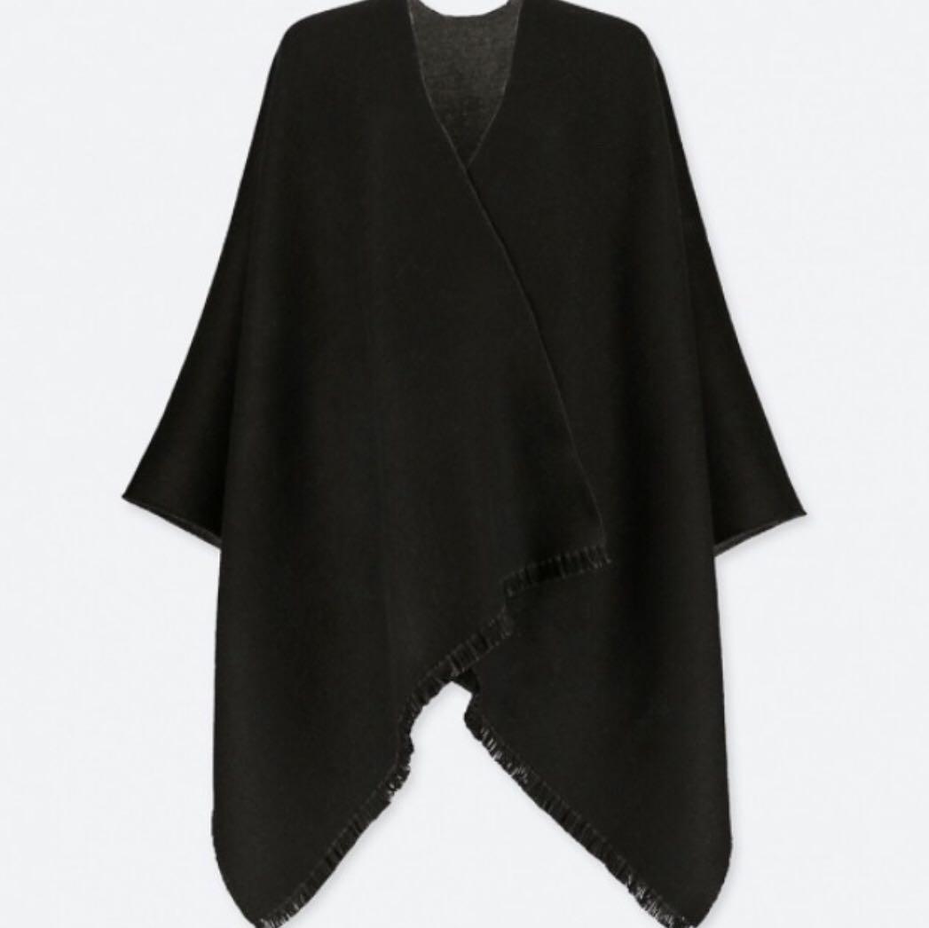 Uniqlo 2025 blanket scarf