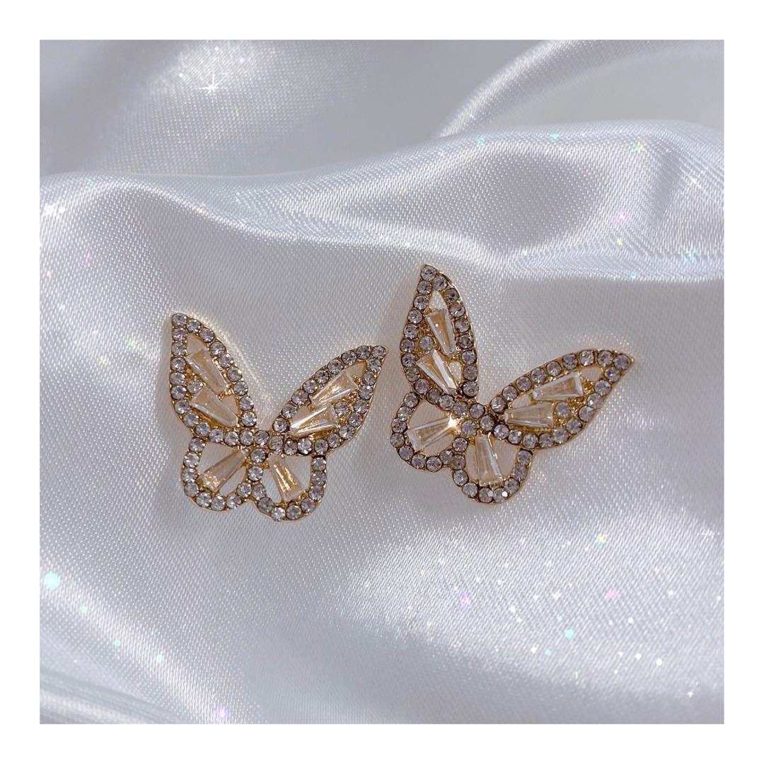 Vintage butterfly earrings Gold Women s Fashion Jewelry
