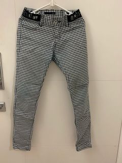 （分類：）位於 。 由 melodymeloduseller 提交（商品編號 1064176448，圖片 1）。簡介： 。