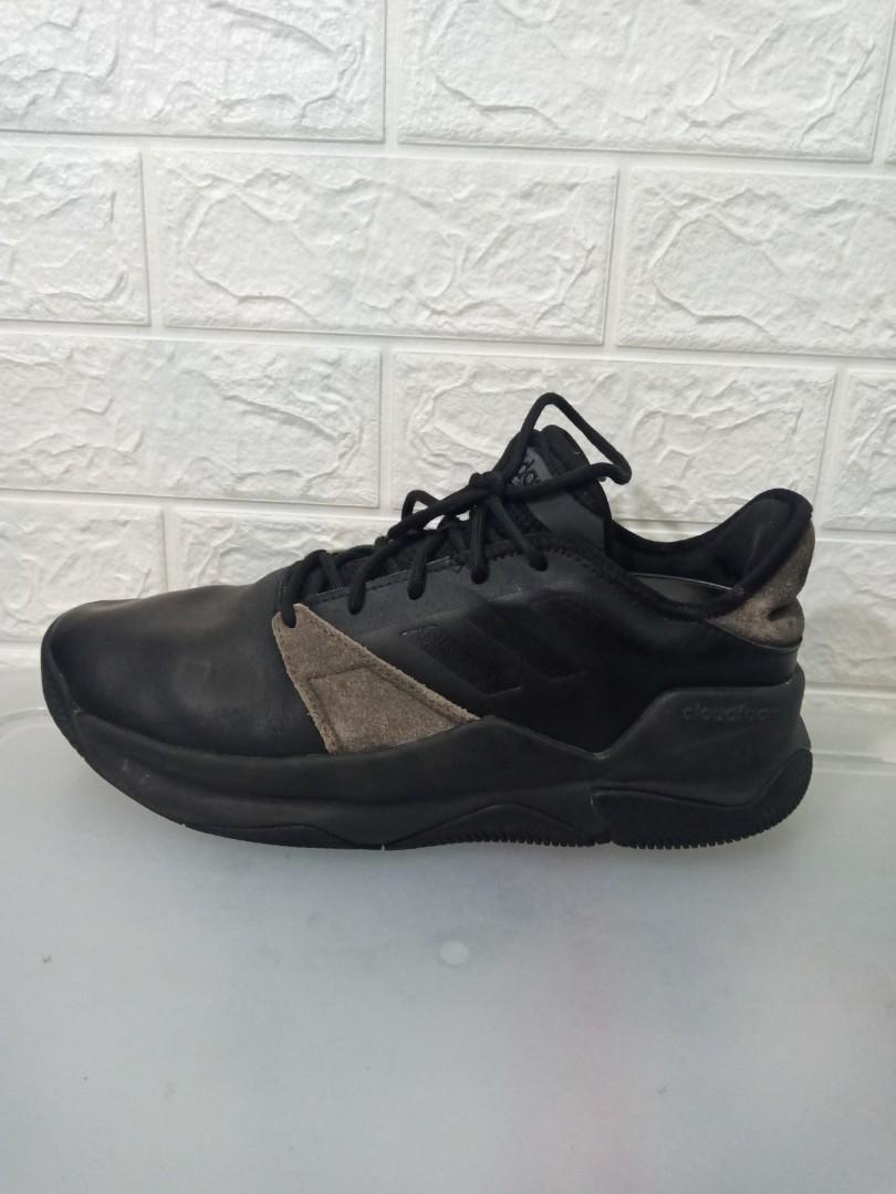 Adidas Streetflow Men s Fashion Activewear on Carousell