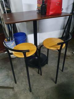 Bar Table with 2 bar stool - Japan