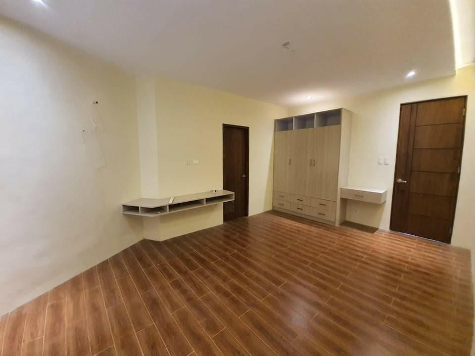 Gated Subdivision Quezon City Sta barbara royale house and lot for Sale