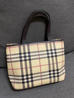 (Category: ) located in . Submitted by solize_closet (Listing ID 1055408725, Image 1). Description: .
