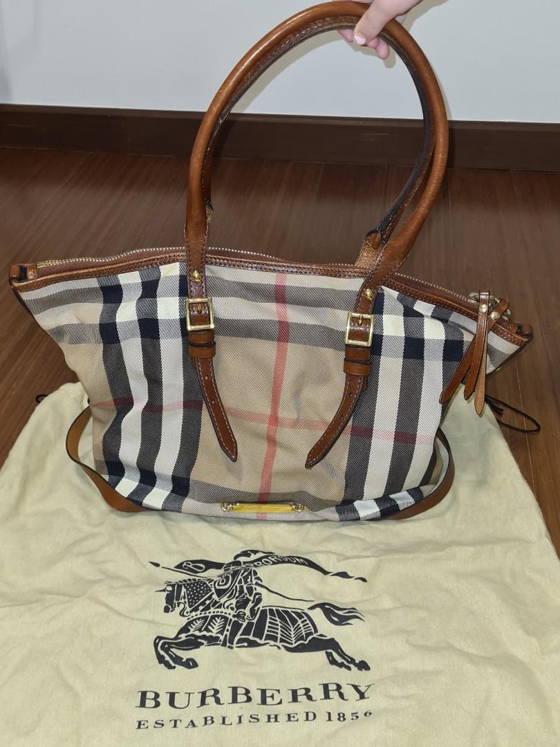 Burberry Salisbury Tote Bag, Women's Fashion, Bags & Wallets, Tote Bags on  Carousell
