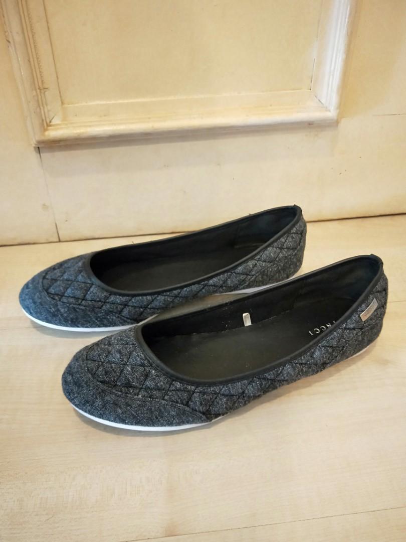 Charcoal gray clearance flats