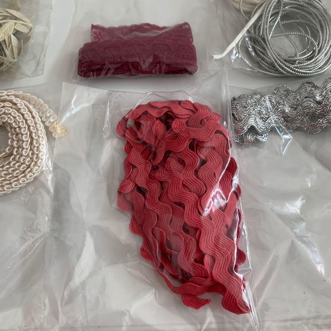Decorative patterned cords string (Category: Handmade Craft) located in Singapore. Submitted by permmabs (Listing ID 1064041233, Image 3). Description: Most are abt 1m to 2m Bought them for craft making but never used All packed nicely in ziplocks - neat and clean Meet up at mustafa area .