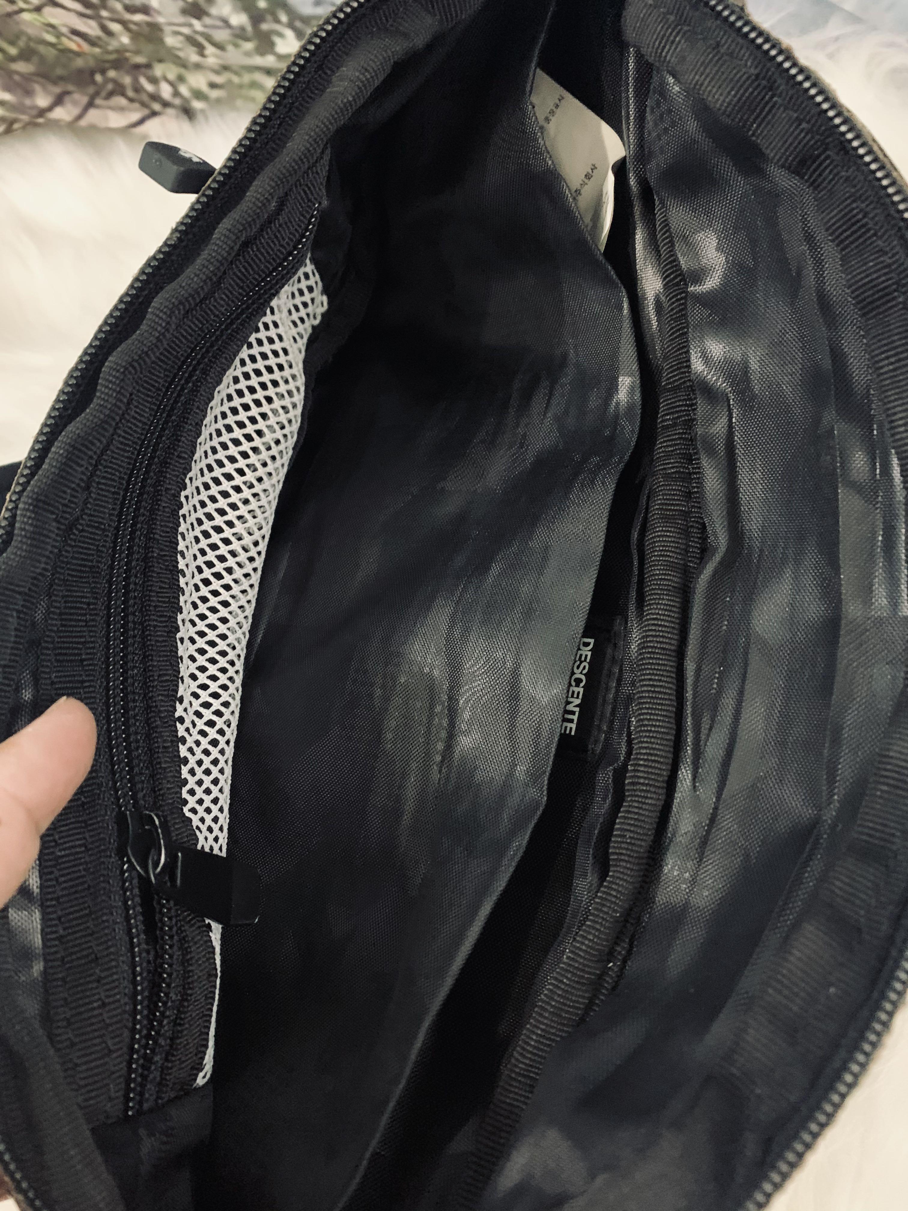 Descente Running Hip Pack, Men's Fashion, Bags, Sling Bags on Carousell