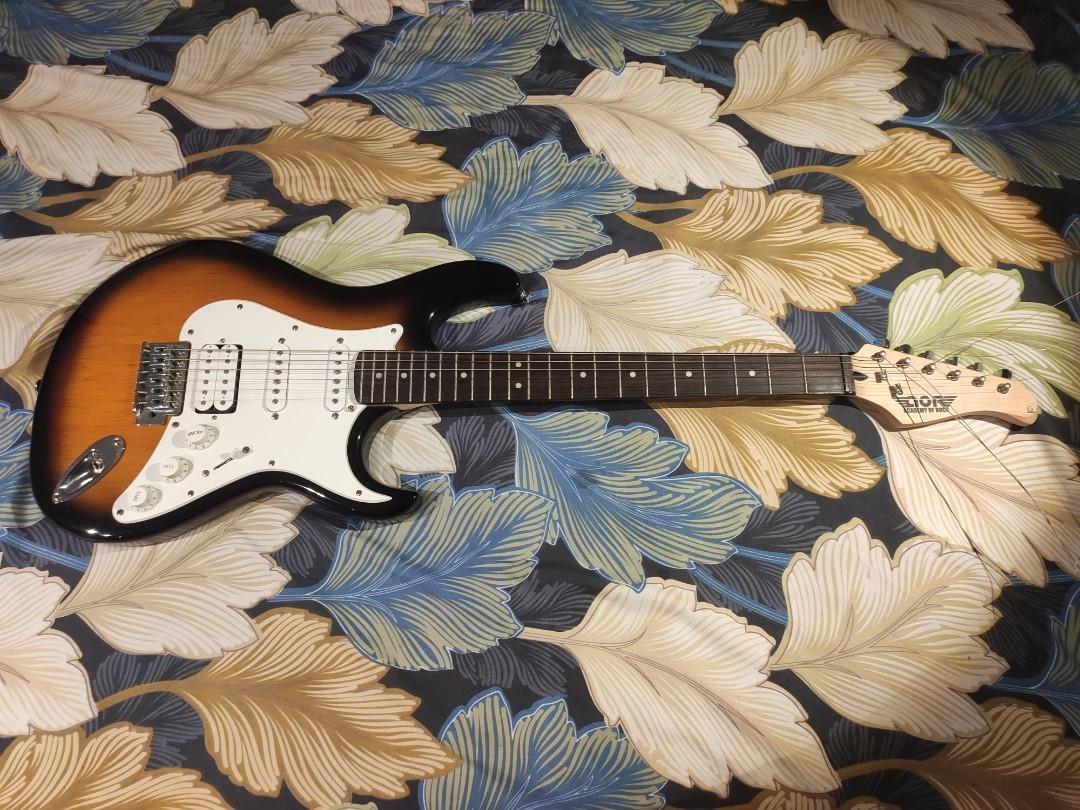 Electric guitar Academy of Rock Strat copy