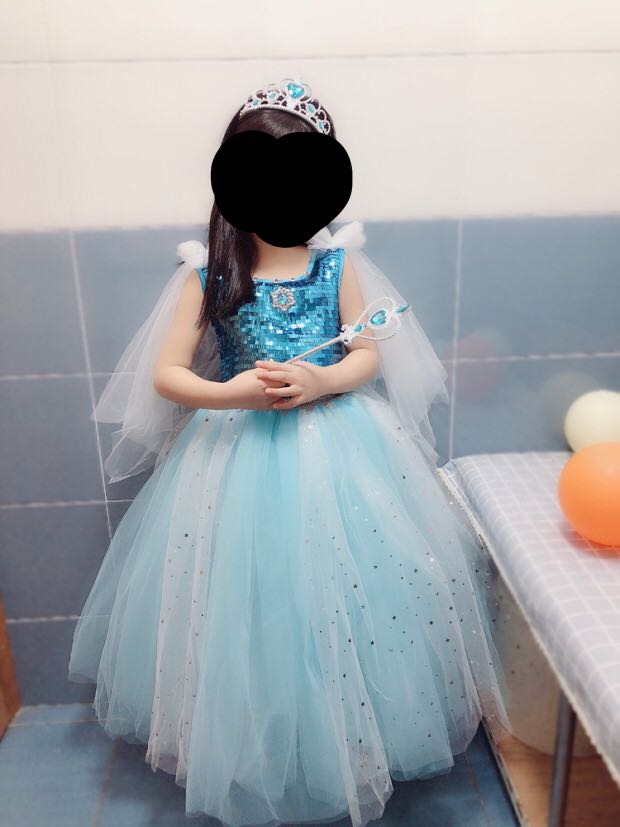 Frozen gown hotsell for 7th birthday