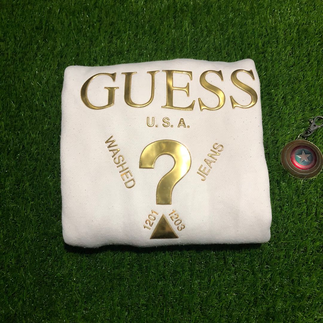 guess white sweatshirt