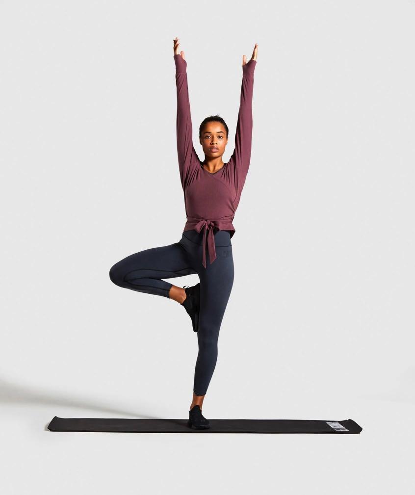 Gymshark studio sales recovery hoodie