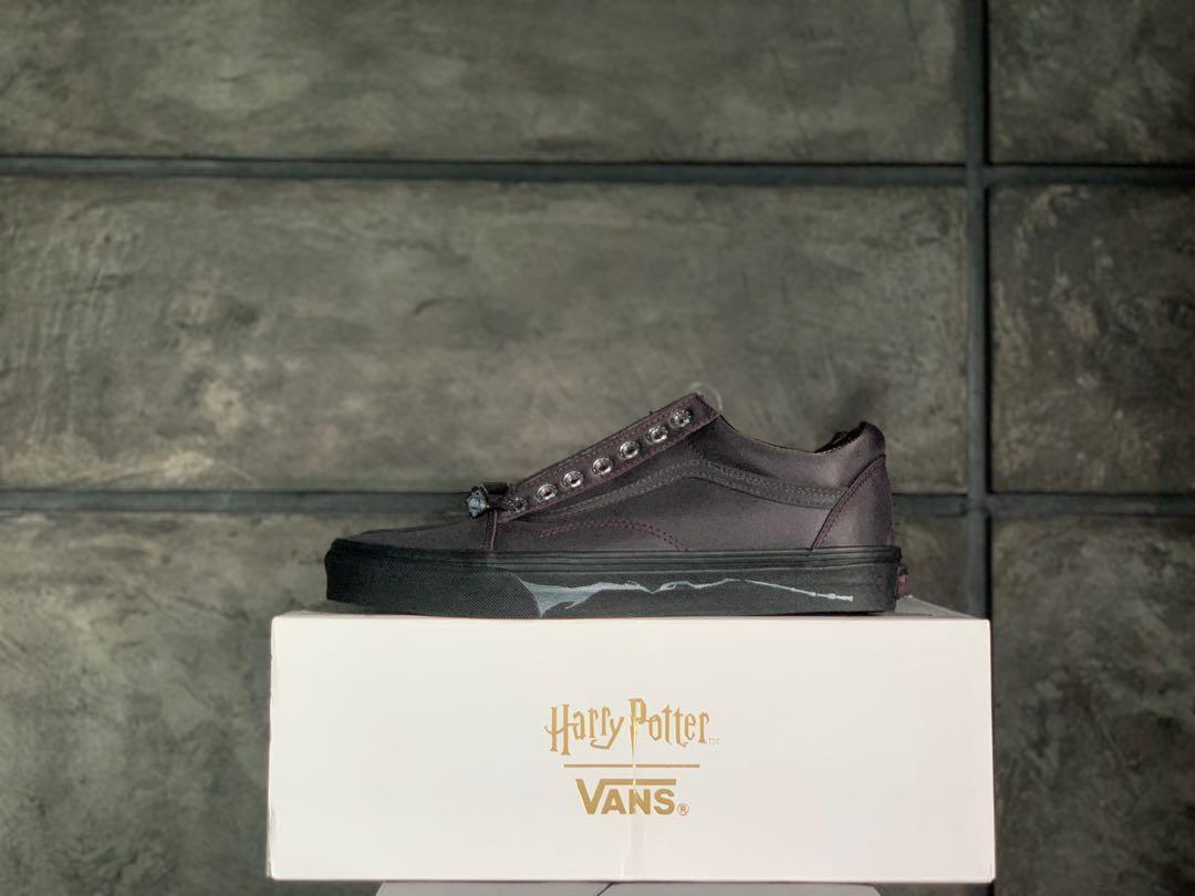 Ren Hals klodset Harry Potter x Vans Old Skool “Deathly Hallows”, Men's Fashion, Footwear,  Sneakers on Carousell