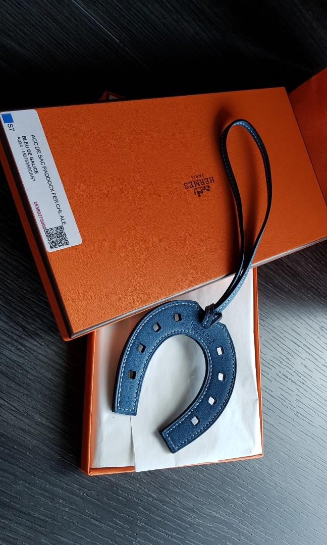 Hermes horseshoe charm sales