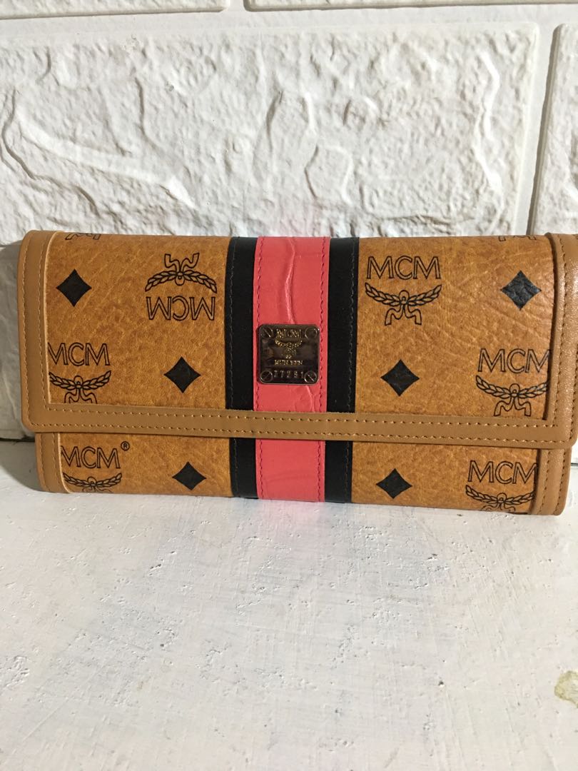 long wallet mcm