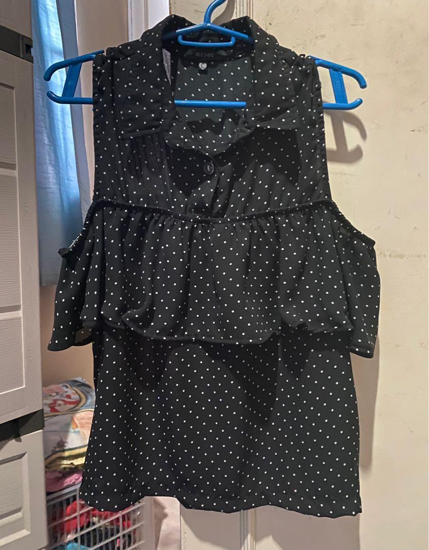 Milkshake Polka dots Two Way Blouse (Category: Blouses) located in San Fernando. Submitted by nyl001 (Listing ID 1064154766, Image 1). Description: Excellent Condition No damage Two way style W/Collar Fits to small and medium frame.