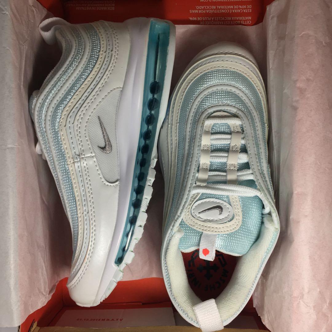 air max 90 walk on water