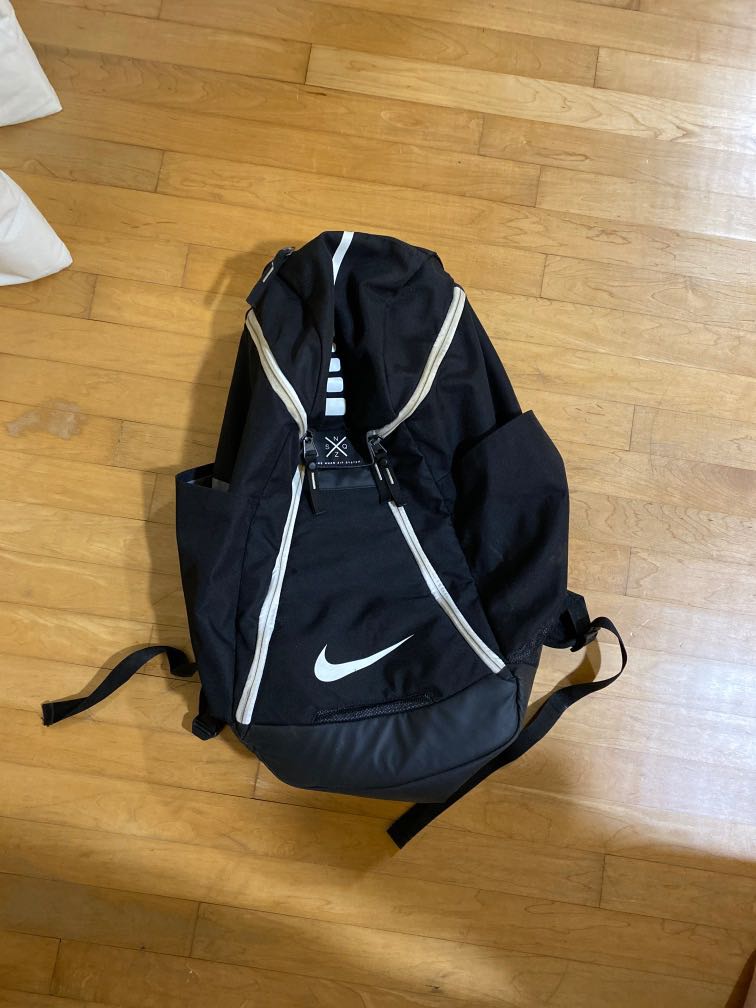quad zip backpack nike